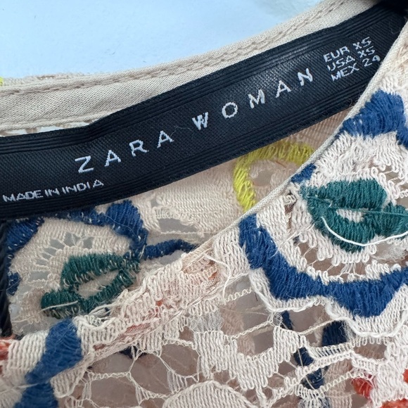 Zara Lace Embroidery Floral Tan Orange Yellow Boxy Blouse Size XS - Picture 2 of 5